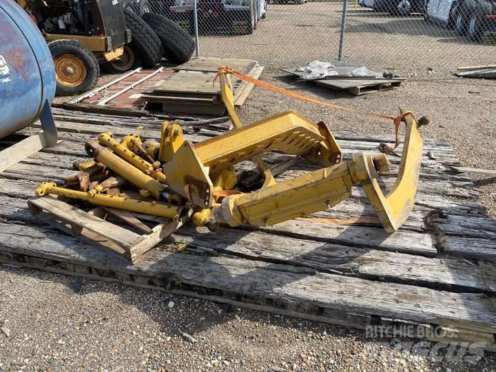 CAT 140H Scarifier Drugi deli