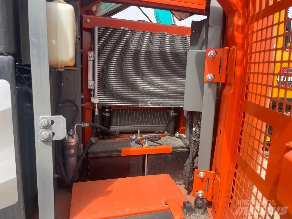 Hitachi ZX 70 Bagri goseničarji