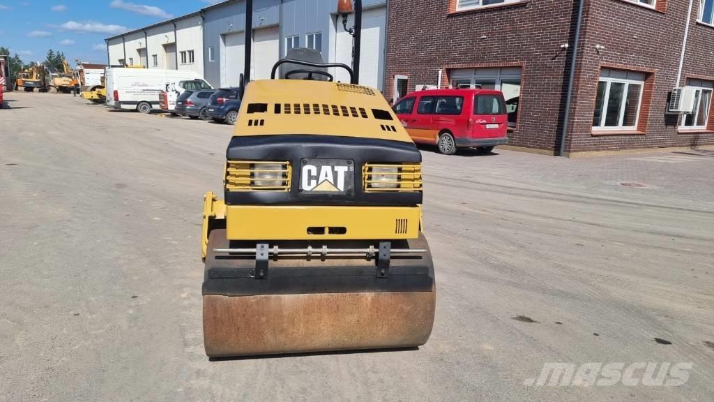 CAT CB 224 C Dvojni valjarji