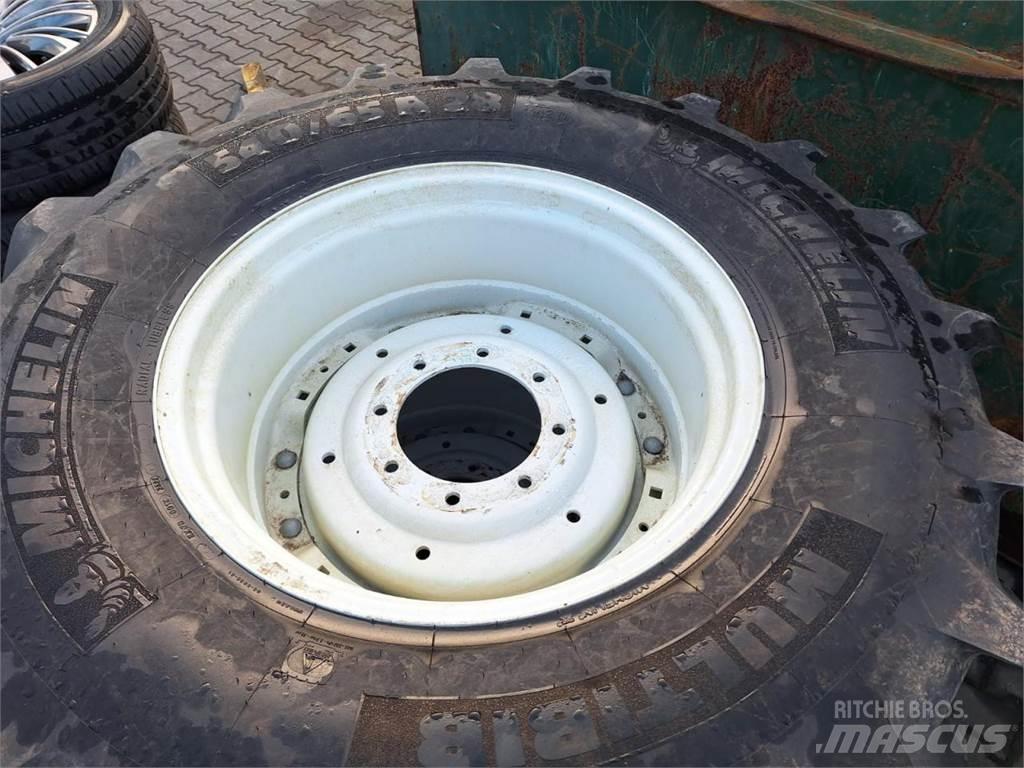 Michelin 540/65R28 Gume, kolesa in platišča