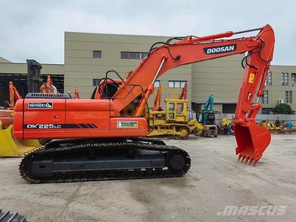 Doosan DX 225 LL Bagri goseničarji