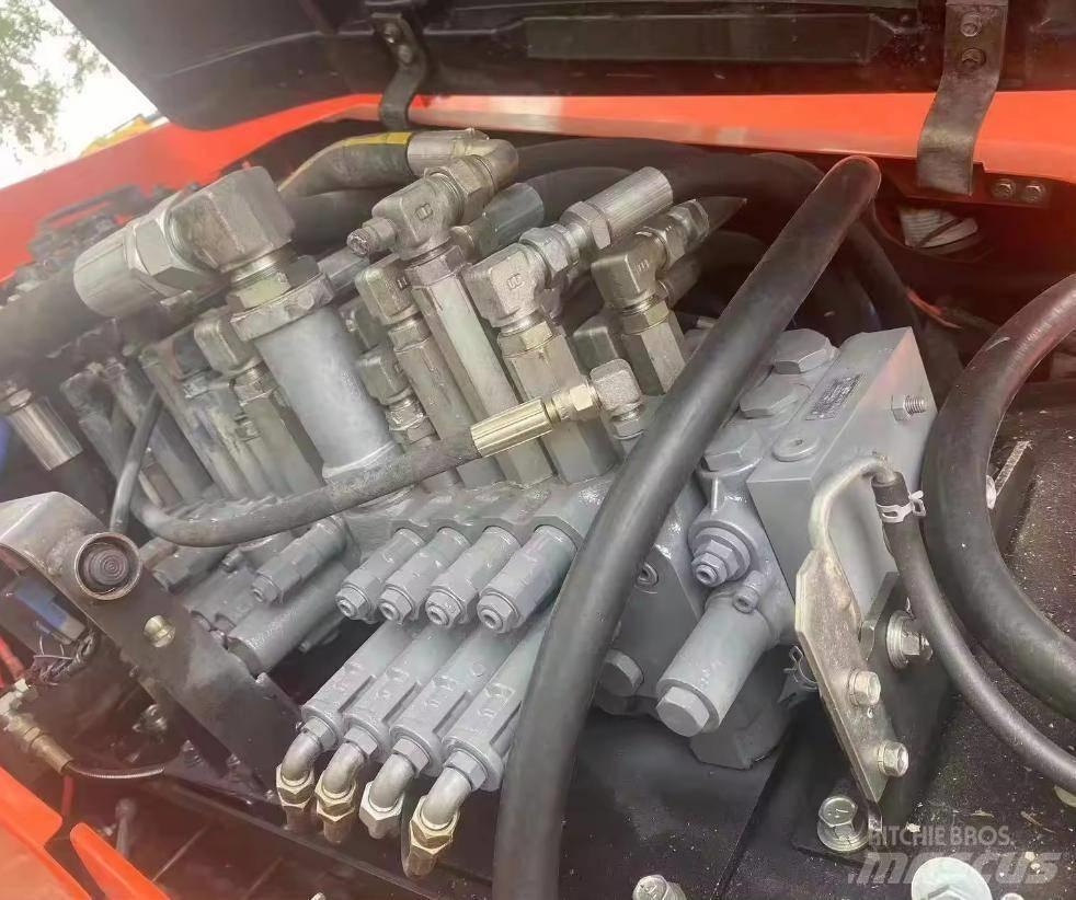 Kubota KX 185-3 Midi bagri 7t – 12t