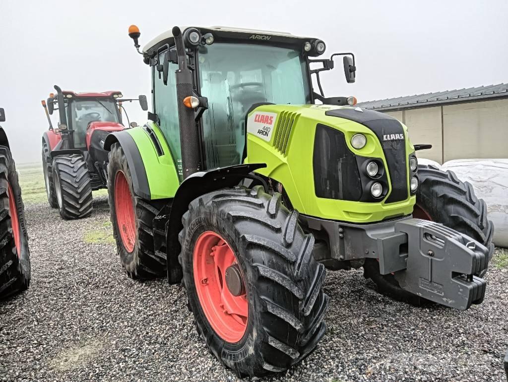 CLAAS Arion 440 Traktorji