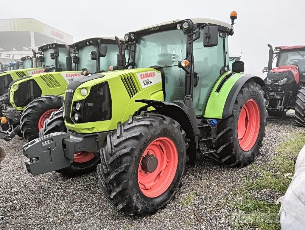 CLAAS Arion 440 Traktorji
