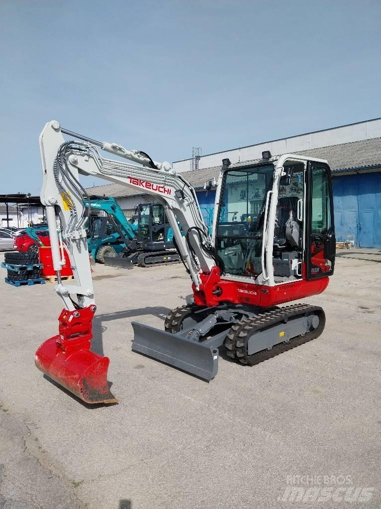 Takeuchi TB230 Mini bagri <7t