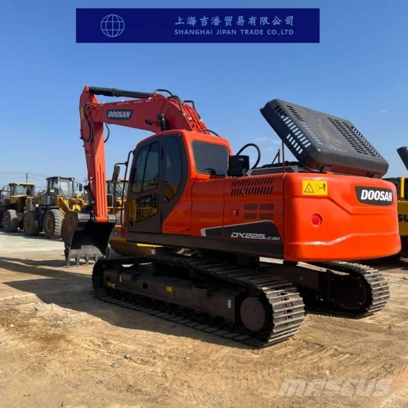 Doosan DX 225 Bagri goseničarji