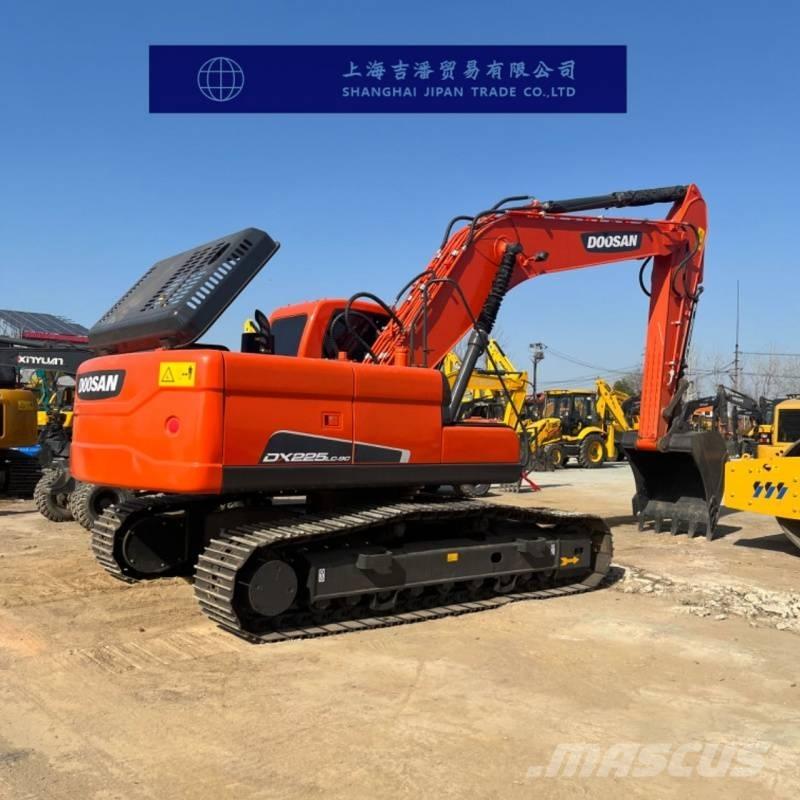 Doosan DX 225 Bagri goseničarji