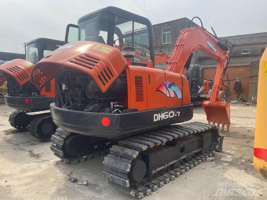 Doosan DH 60 Mini bagri <7t