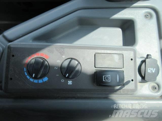 Volvo L30 GS Kolesni nakladalci