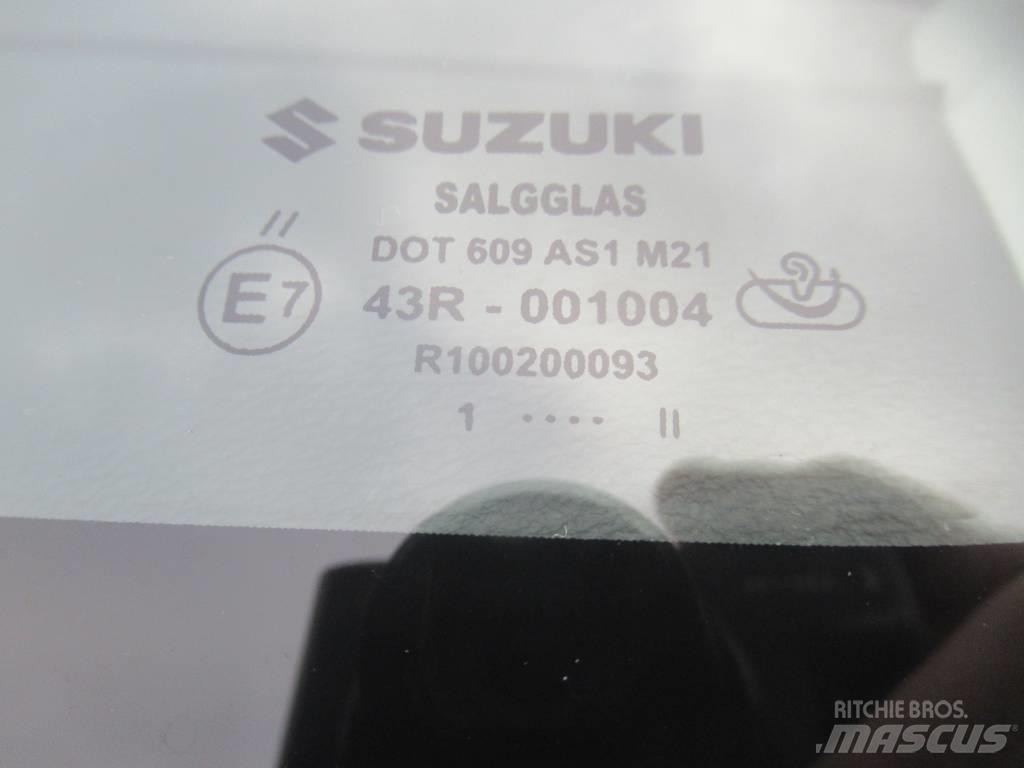 Suzuki Vitara Avtomobili