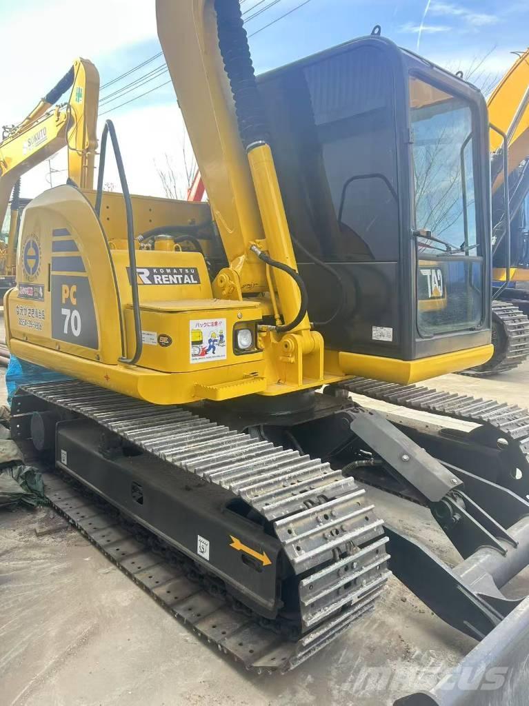 Komatsu PC 70 Bagri goseničarji