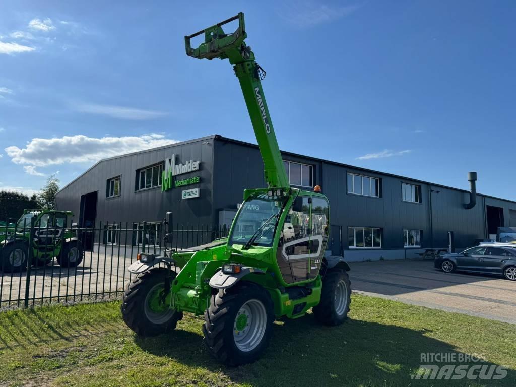 Merlo TF42.7 CS Kmetijski teleskopski nakladalci