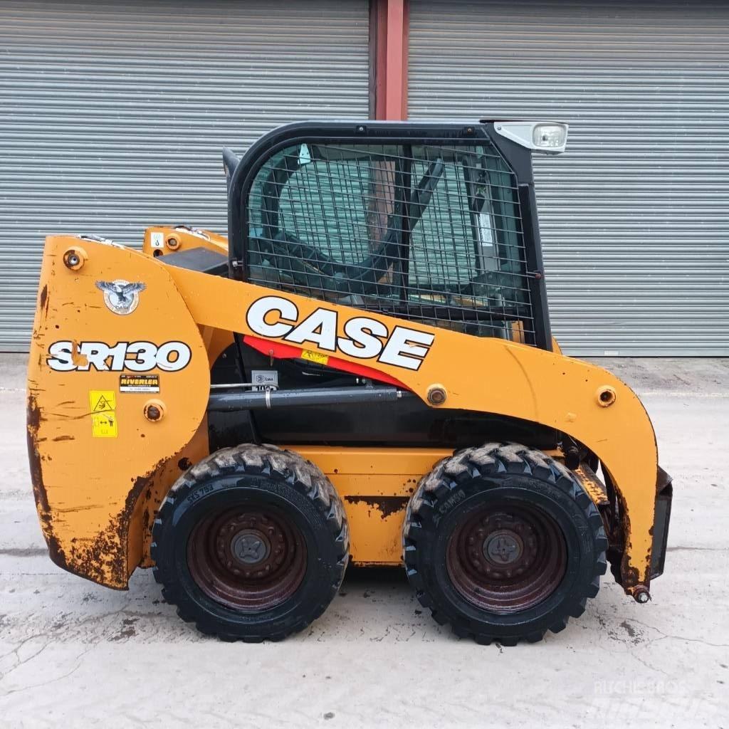 CASE SR 130 Skid steer mini nakladalci