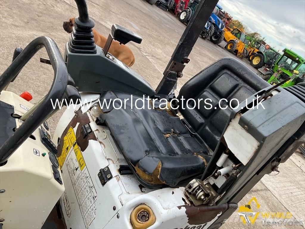 Bobcat E 10 Mini bagri <7t