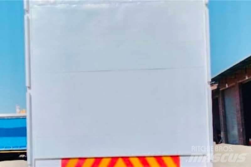  Custom Curtainside Druge prikolice