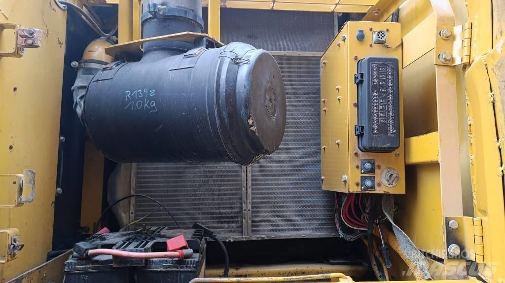 CAT 330 CL Bagri goseničarji