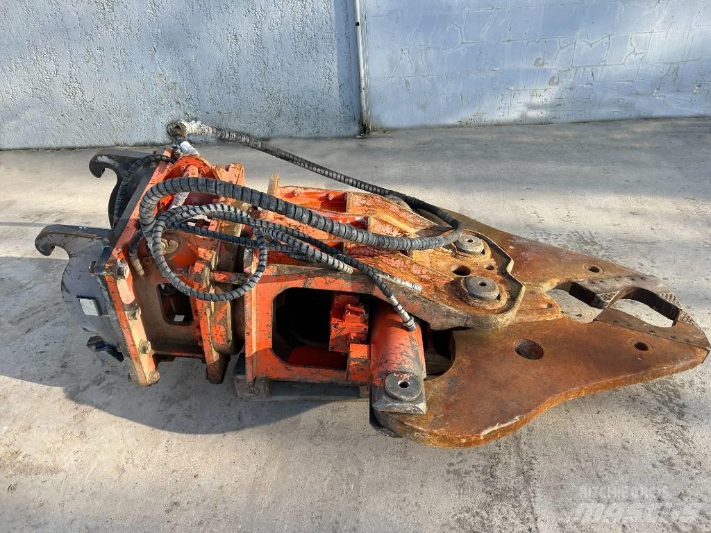 NPK S 16 Klešče