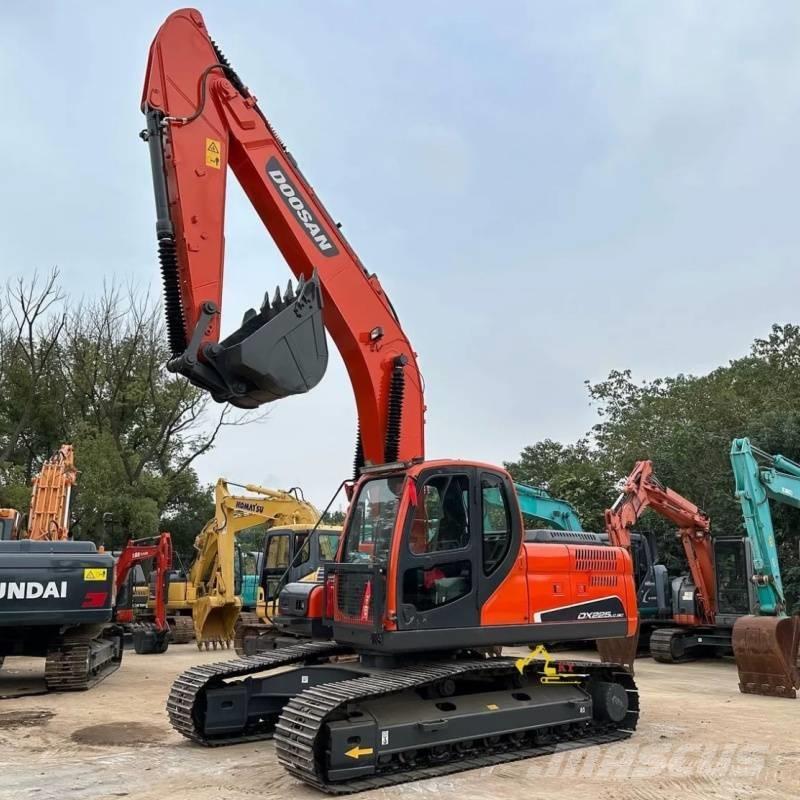 Doosan DX225-9C Bagri goseničarji
