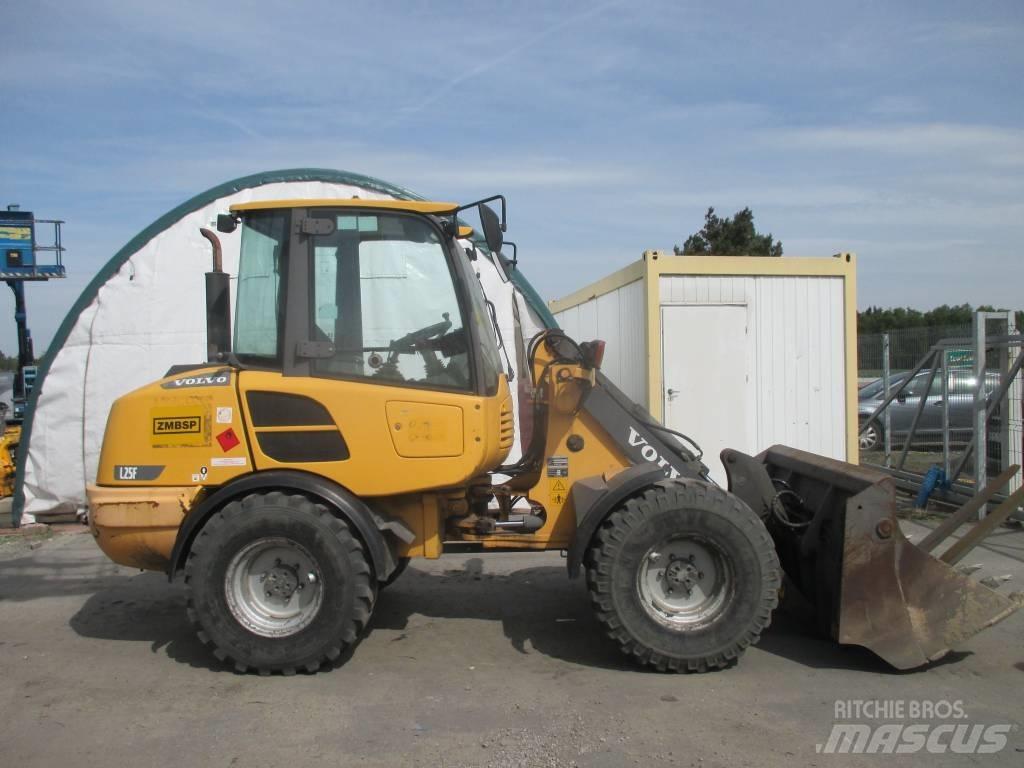 Volvo L 25 F Kolesni nakladalci