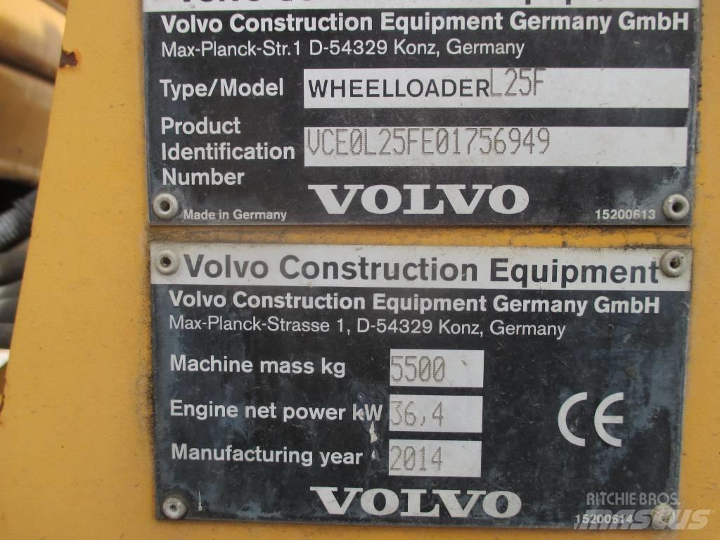 Volvo L 25 F Kolesni nakladalci