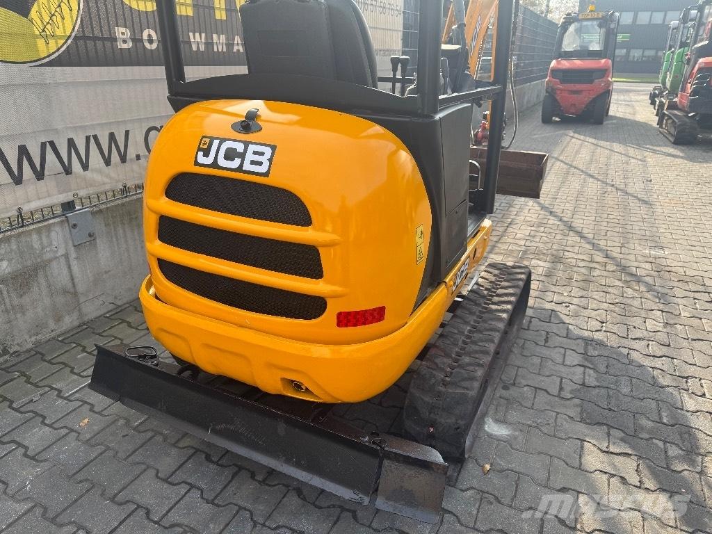 JCB 8018 Mini bagri <7t