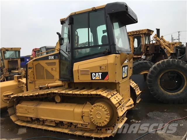 CAT D5K Buldožerji goseničarji