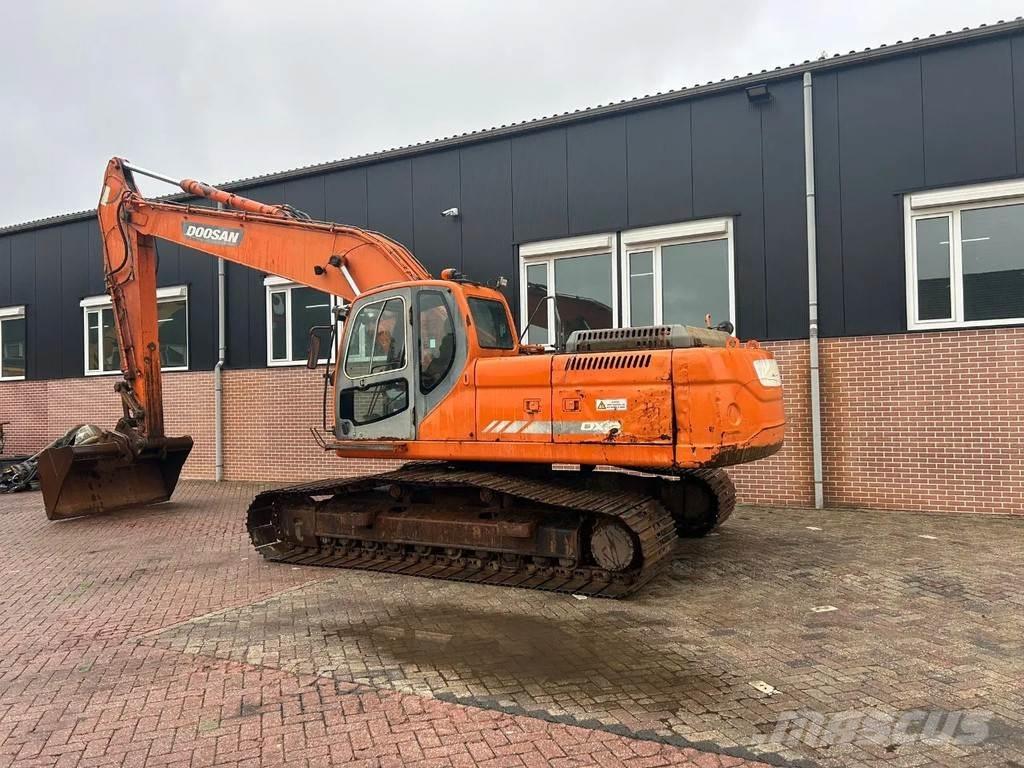 Doosan DX255LC Bagri goseničarji