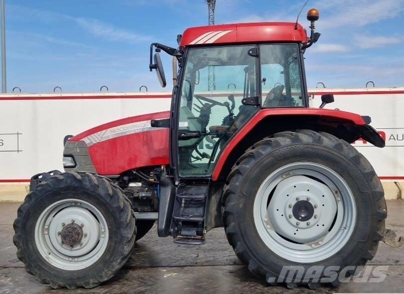 McCormick MC105 Traktorji