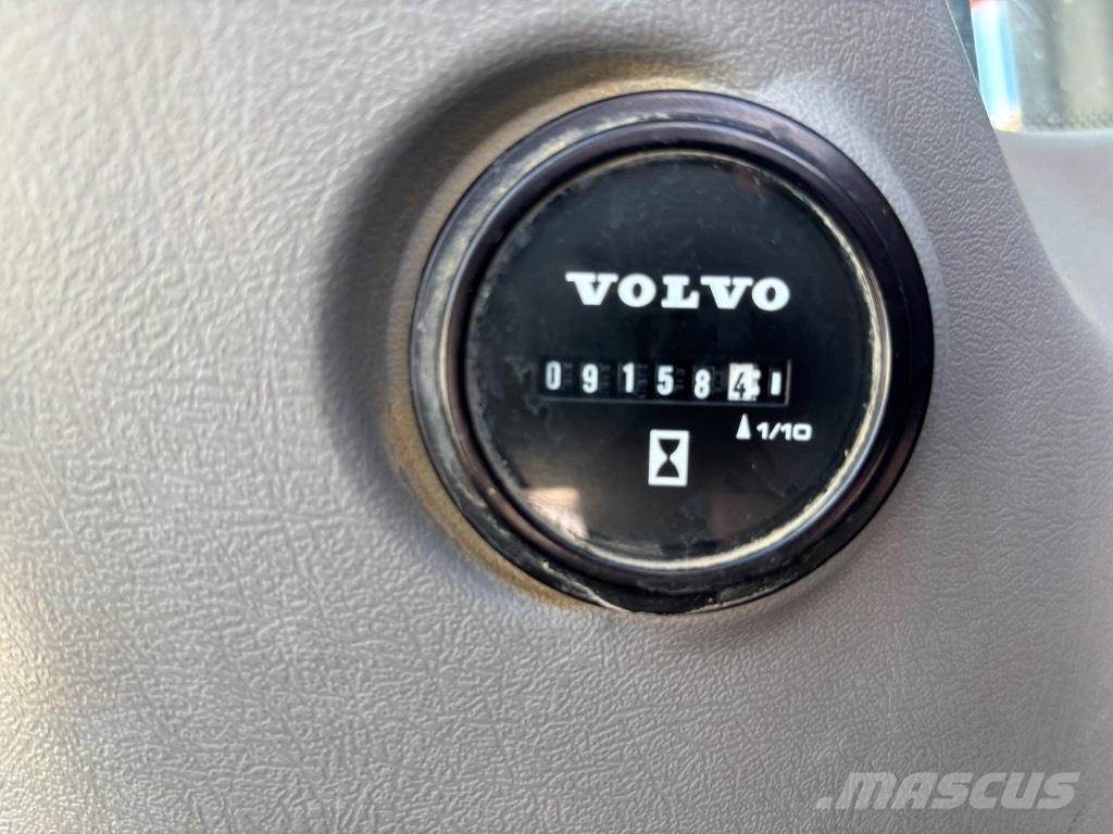 Volvo EC 140 EL Bagri goseničarji