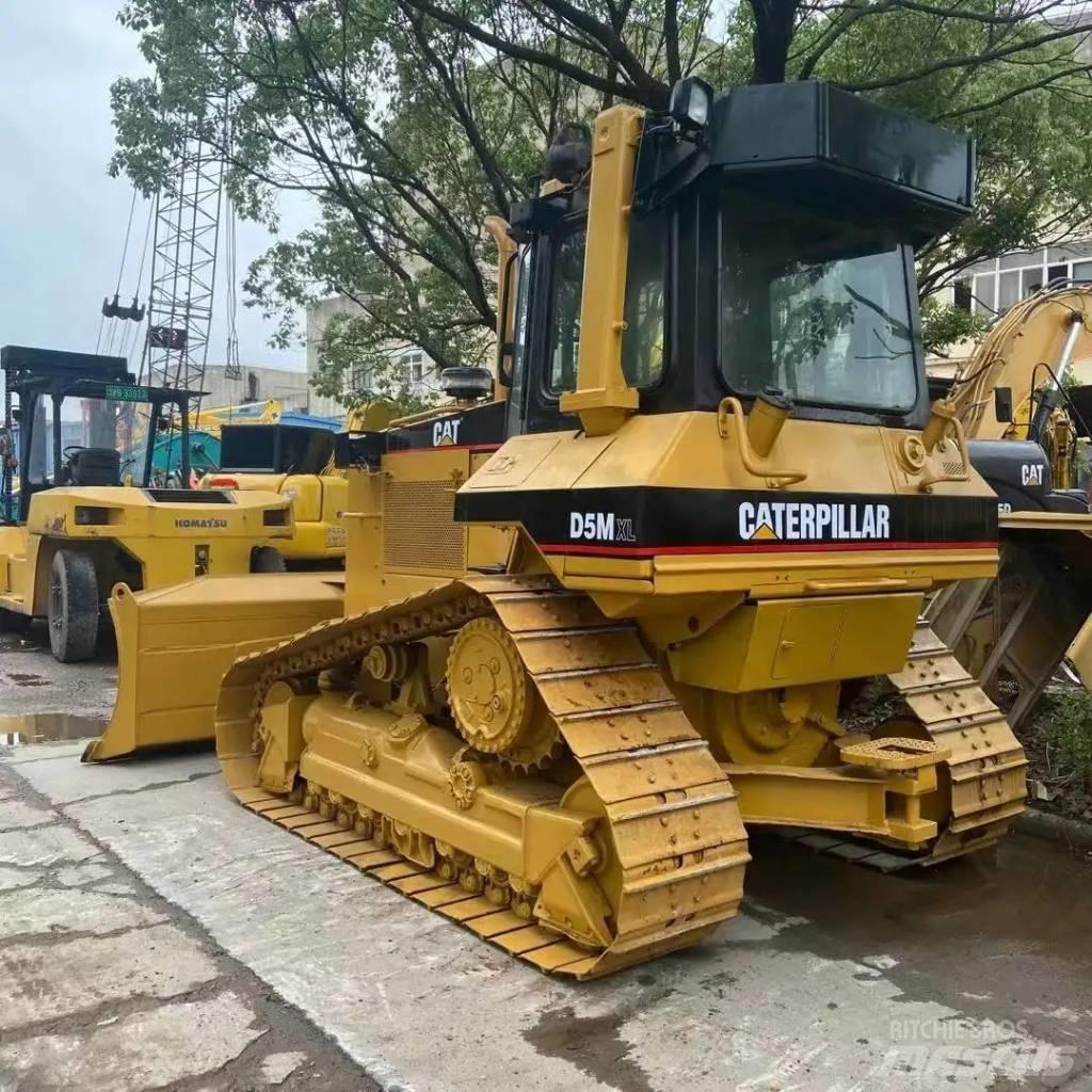 CAT D 5 M XL Buldožerji goseničarji