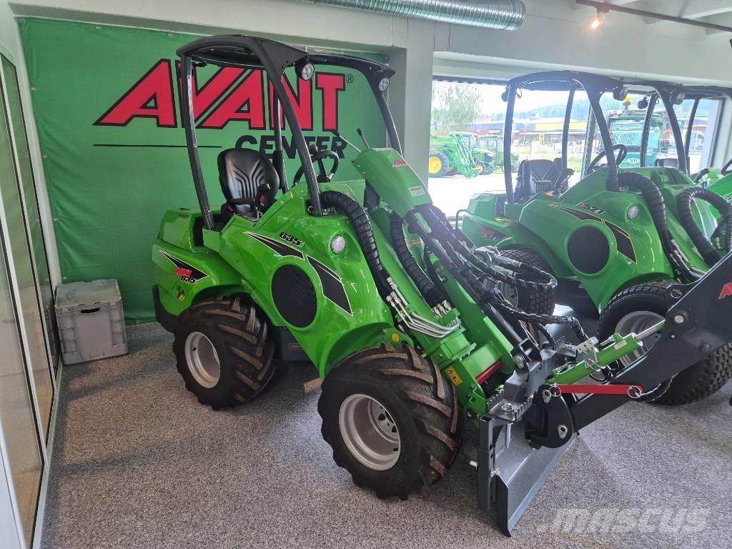Avant 635 Skid steer mini nakladalci