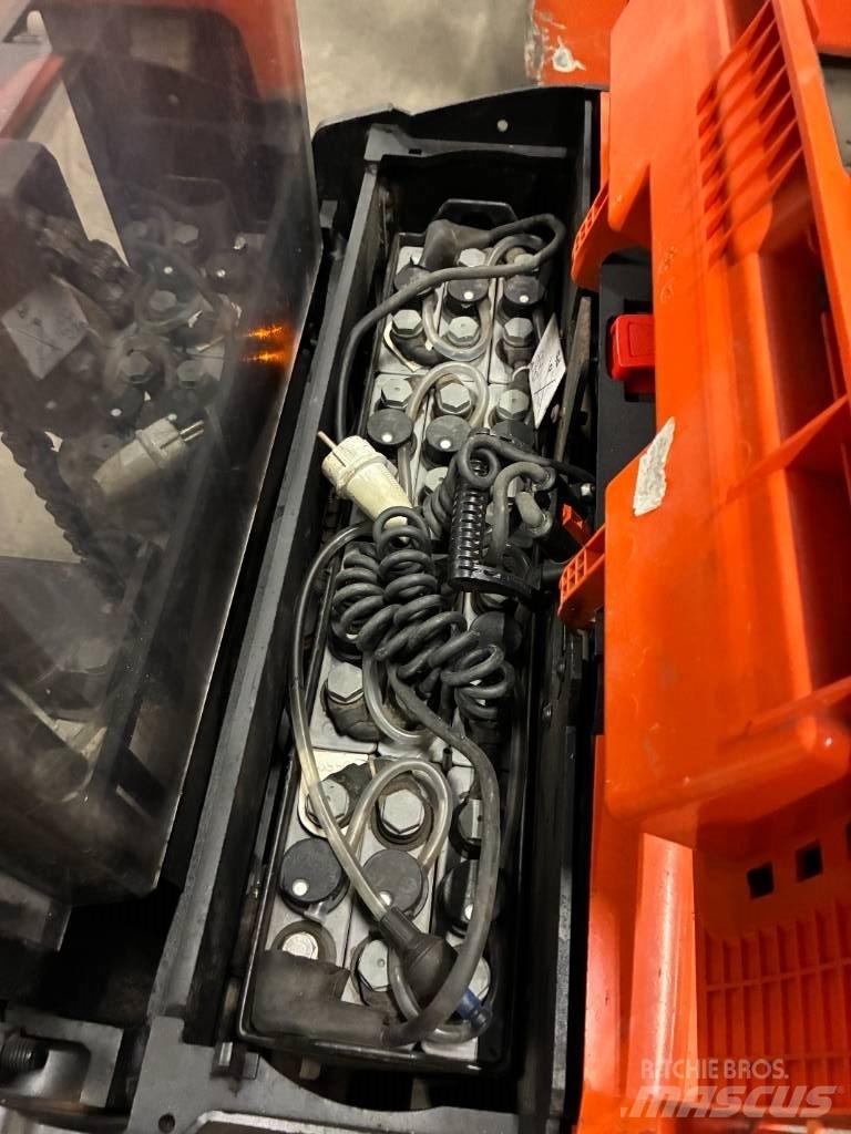 Toyota SWE120L Ročni električni viličar