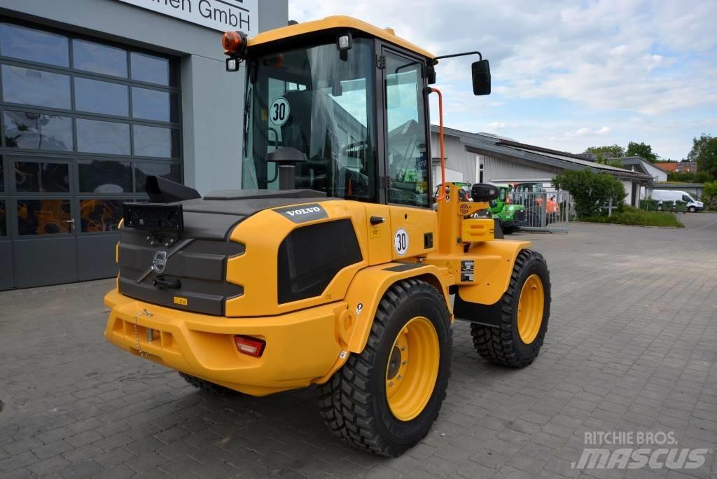Volvo L 35 HS Kolesni nakladalci