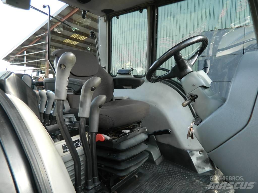 Valtra 8550 Traktorji