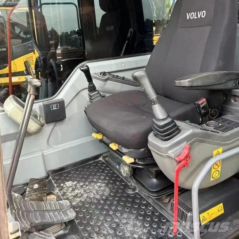Volvo EC300 Bagri goseničarji