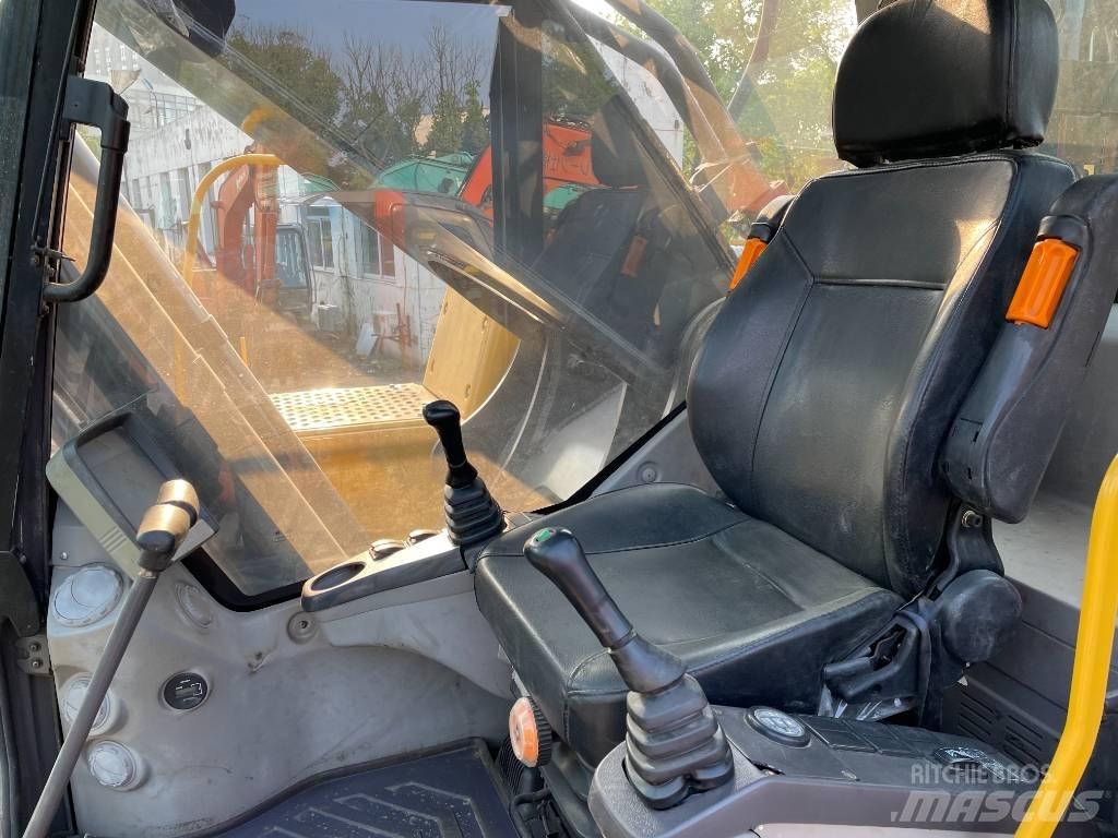 Volvo EC 80D Bagri goseničarji