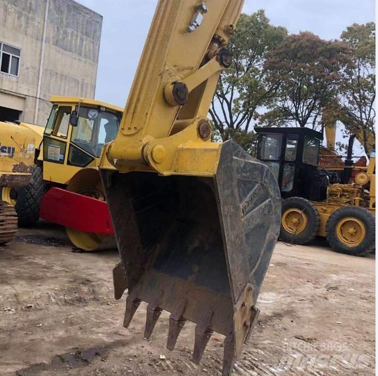 Komatsu pc220-8 Bagri goseničarji