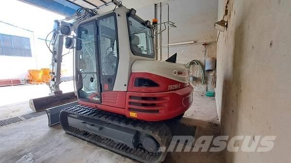 Takeuchi TB 290-2 CV Midi bagri 7t – 12t