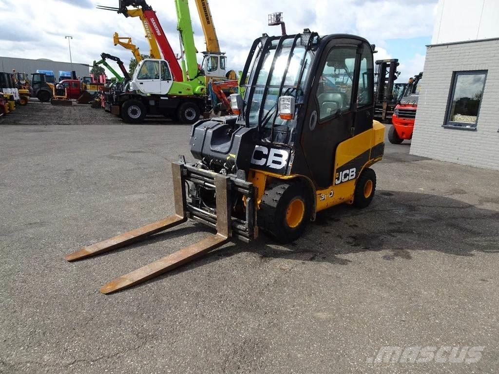 JCB TLT30 Teleskopski viličarji