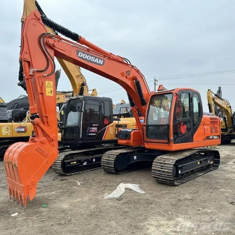 Doosan DX 150 Bagri goseničarji