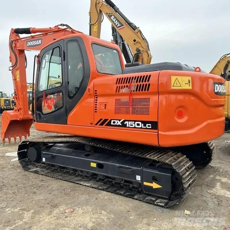 Doosan DX 150 Bagri goseničarji