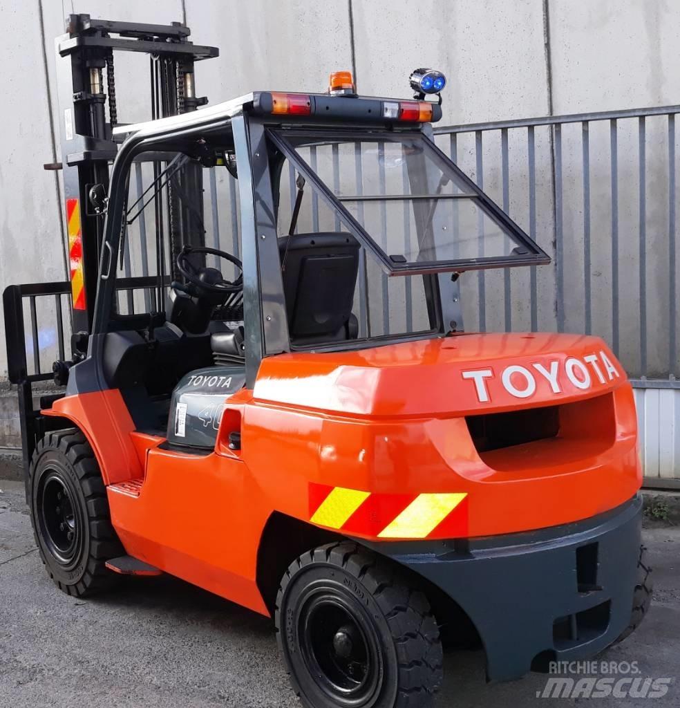 Toyota 7 FD 40 Dizelski viličarji