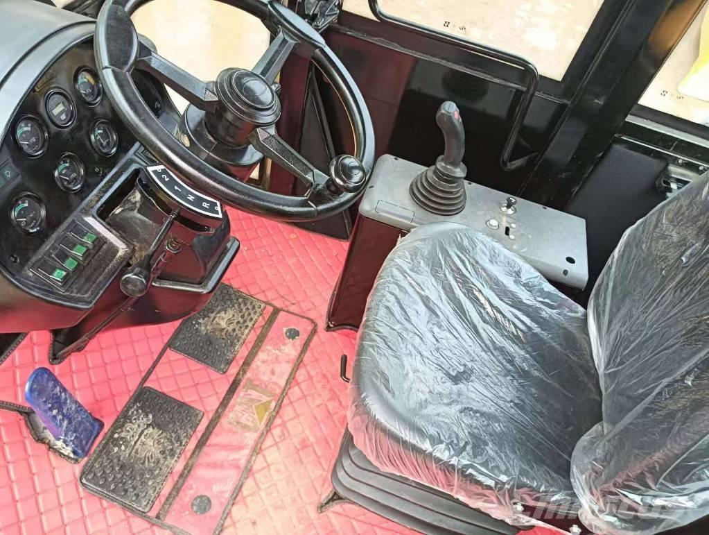 CAT 966 H Kolesni nakladalci