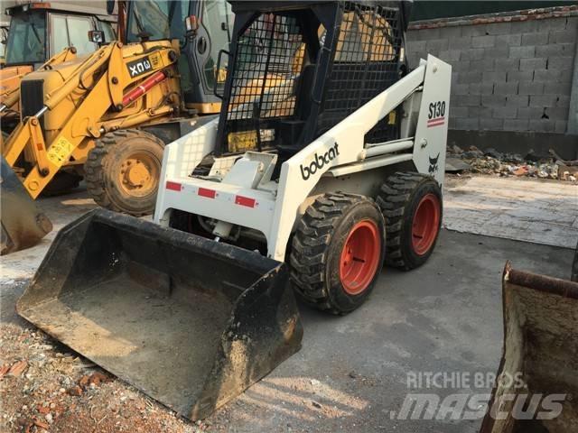 Bobcat S 130 Skid steer mini nakladalci