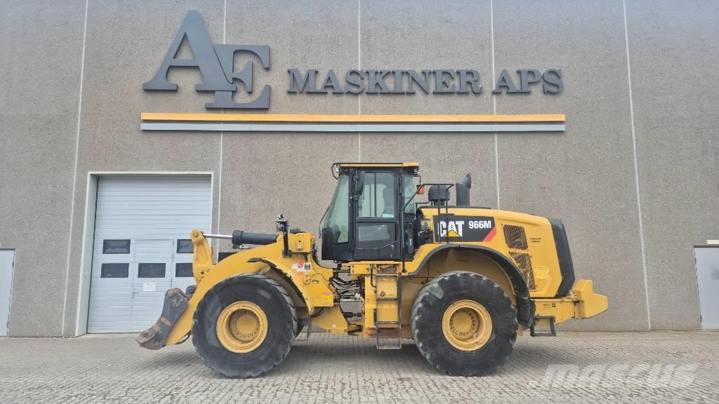 CAT 966 M Kolesni nakladalci