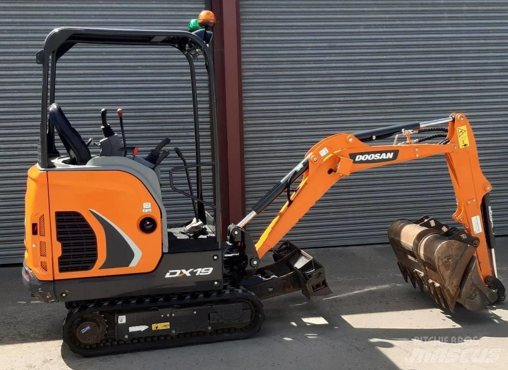 Doosan DX 19 Mini bagri <7t