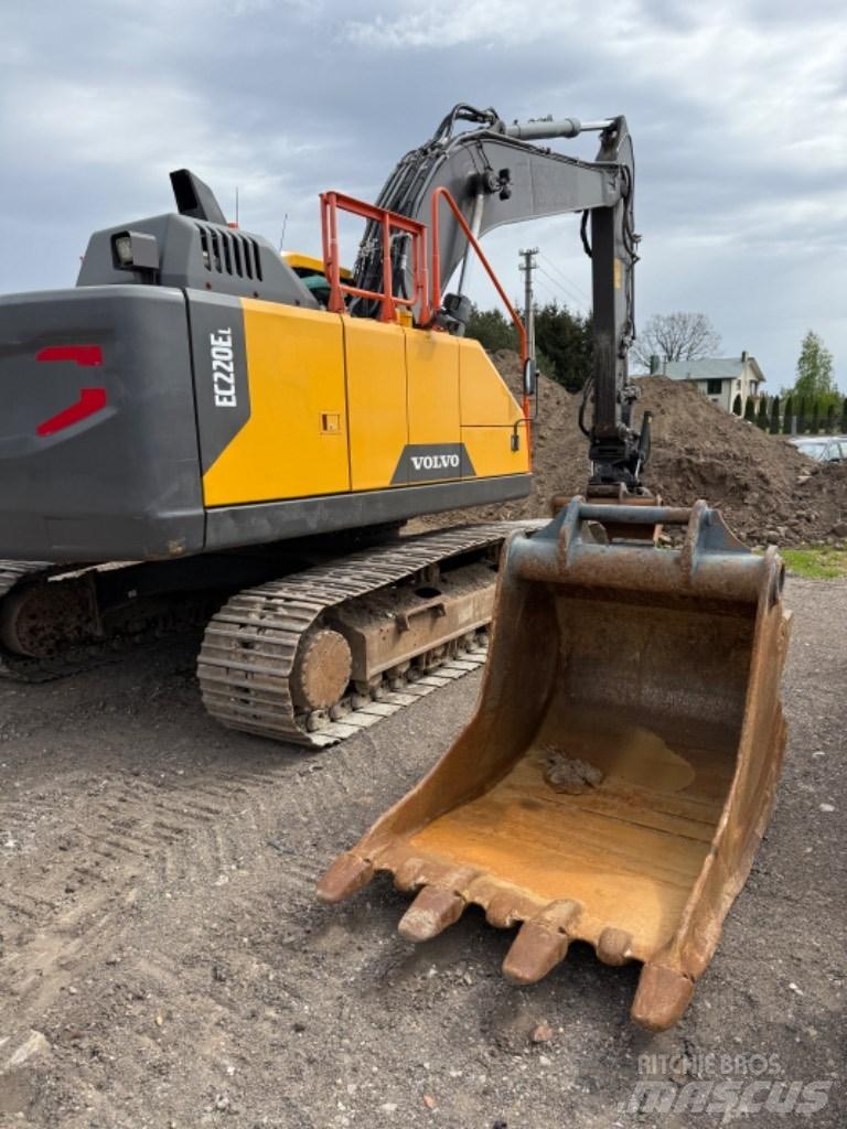 Volvo EC 220 EL Bagri goseničarji