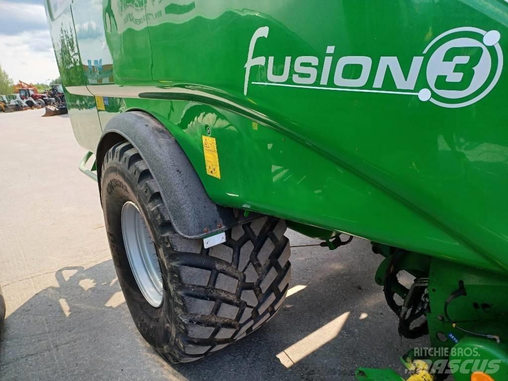 Mc Hale Fusion 3 Balirke (okrogle bale)