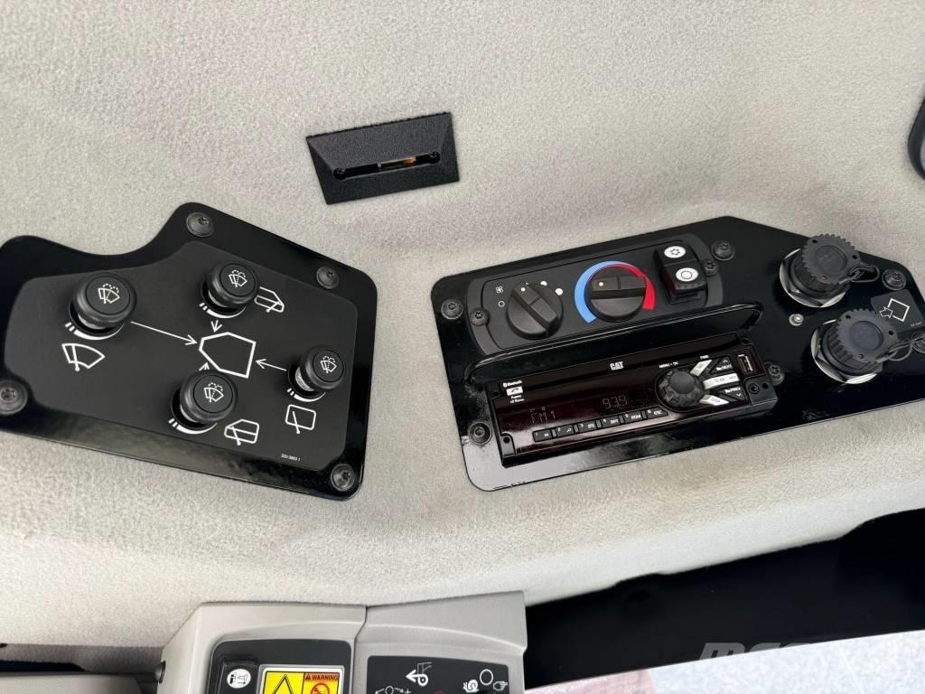 CAT 140 M 3 AWD Grederji
