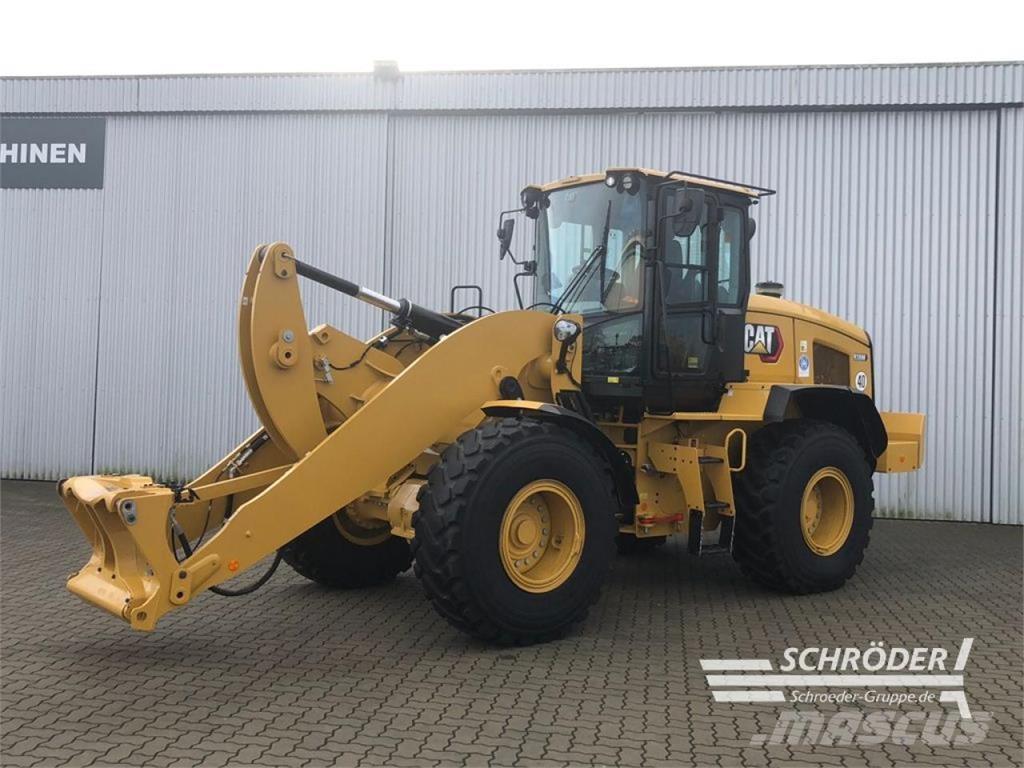  938 HL Kolesni nakladalci